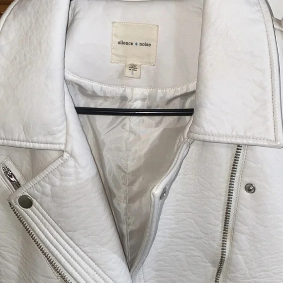 Anthropologie Silence + Noise Cream Faux Leather Jacket Size Large - Picture 11 of 13
